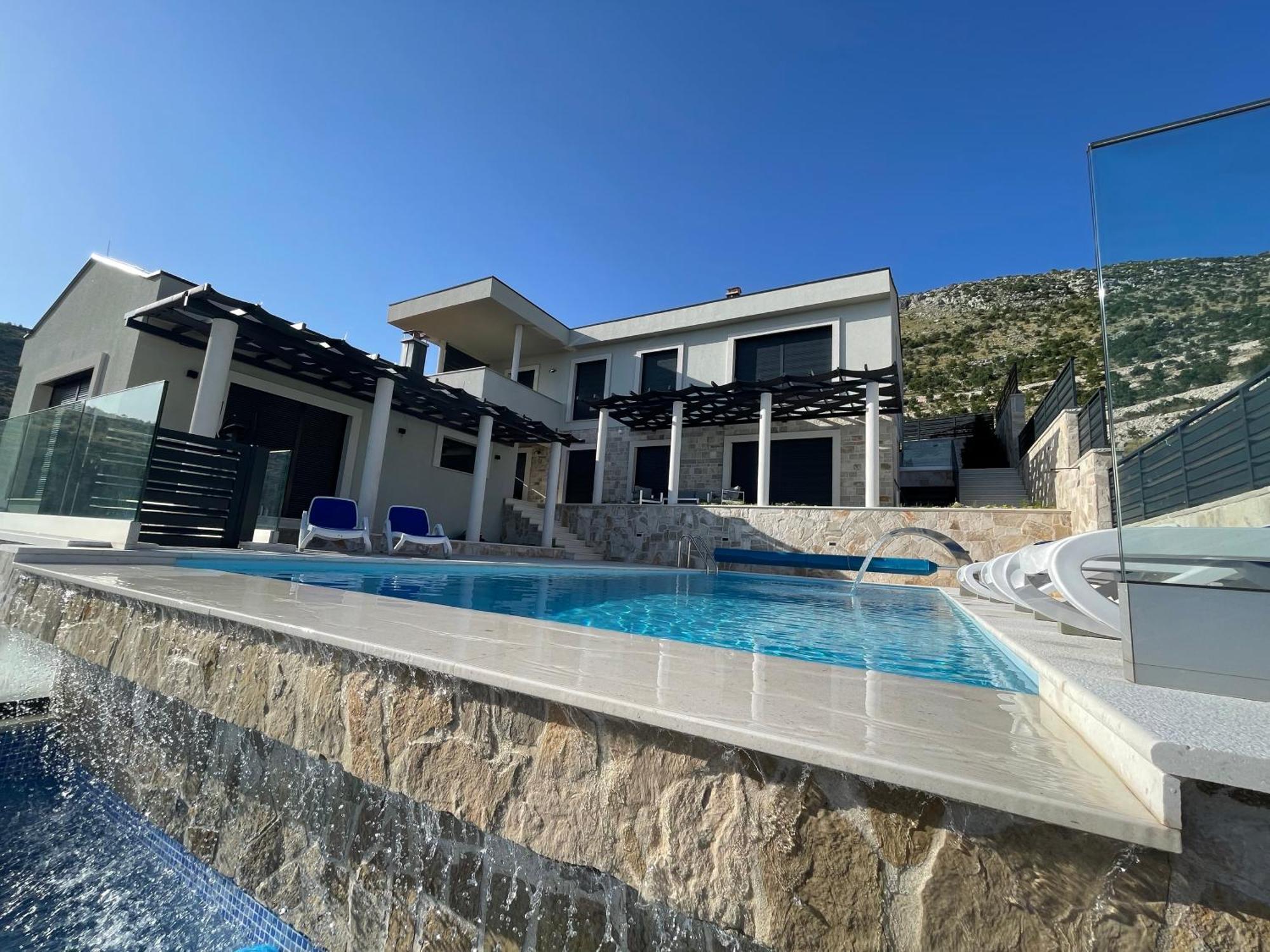 Bellavista Villa Ivanica ภายนอก รูปภาพ